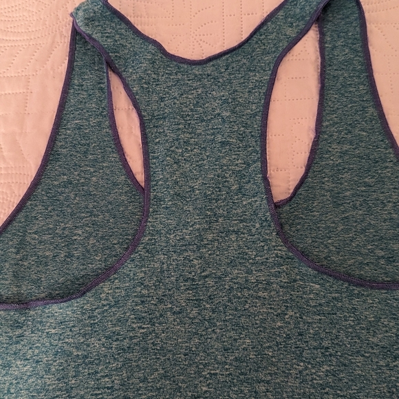 North Face Racerback Mountain Tank - Picture 3 of 3